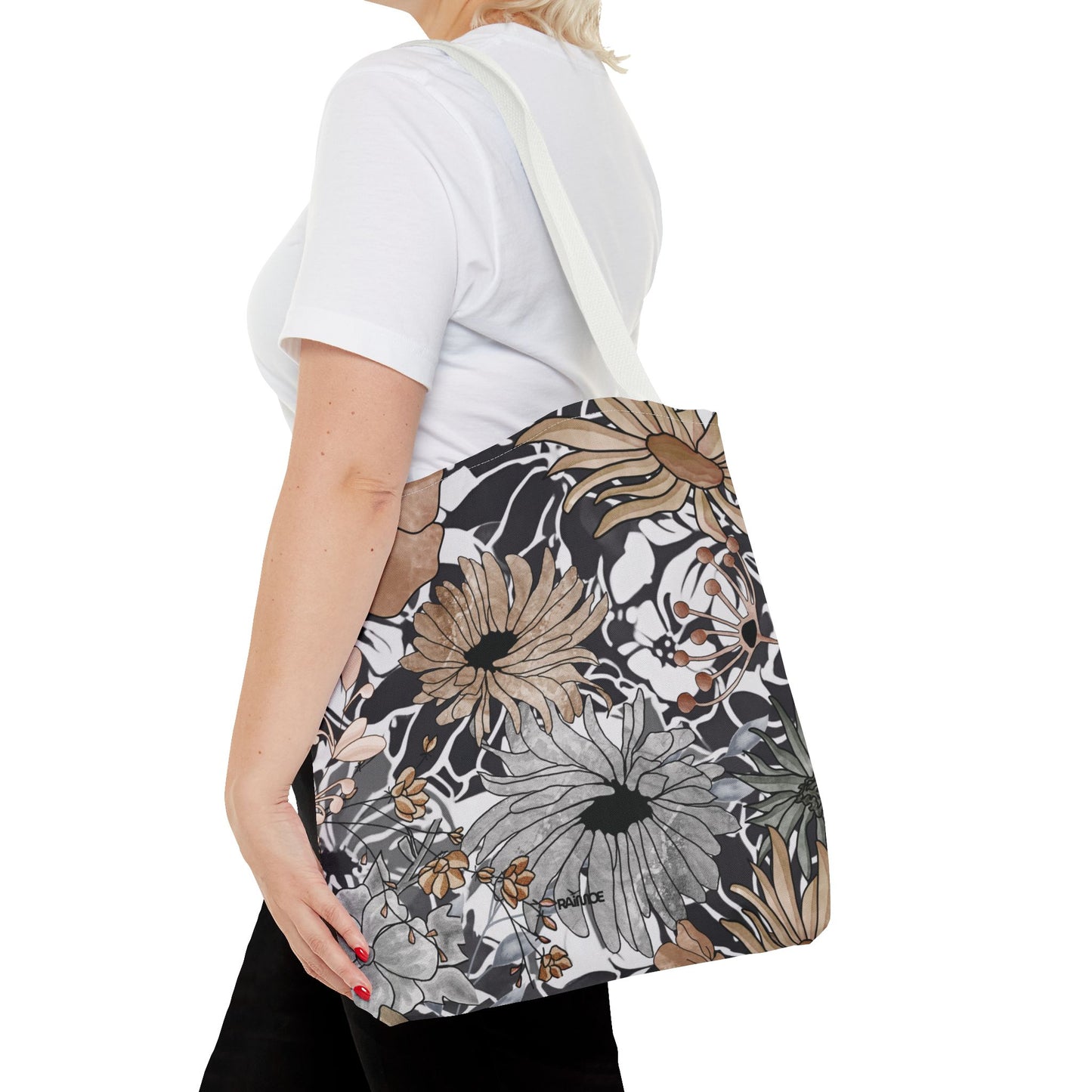 Bolsa de mano rústica con flores