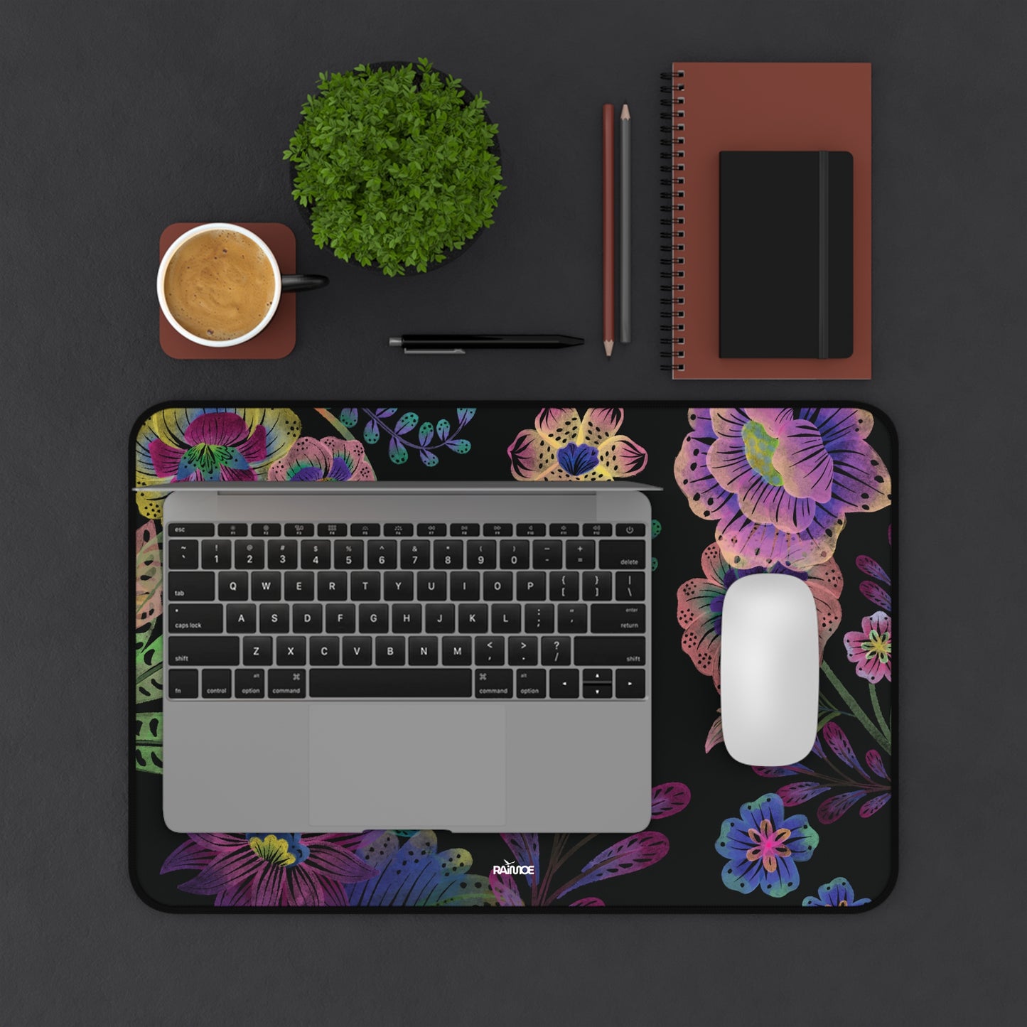 ピンク ルミナ デスクマット