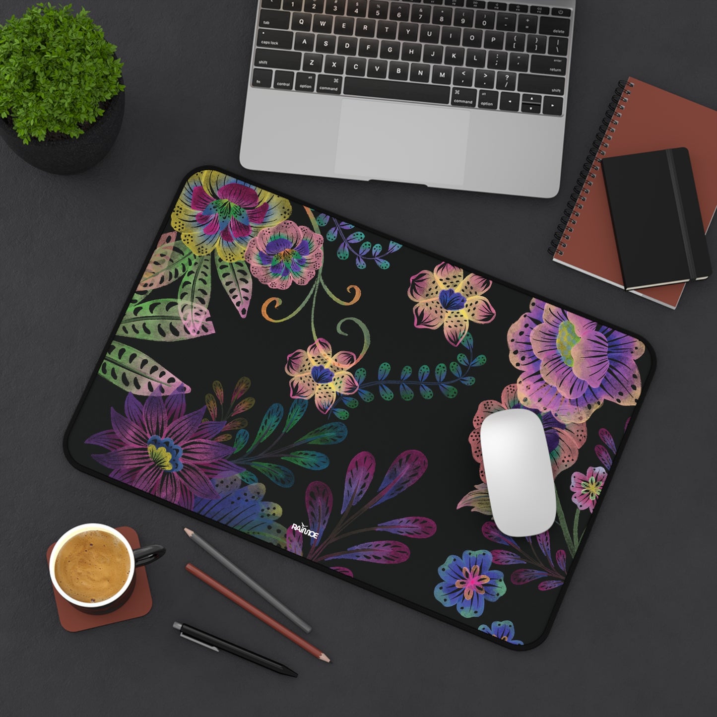 ピンク ルミナ デスクマット