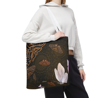 Bolsa de mano con mariposas en espiral